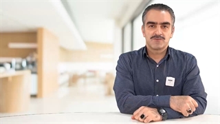 تعوض مفصل زانو با انحراف زانو