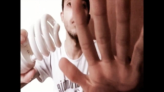 کلیپ عجیب روشن کردن لامپ