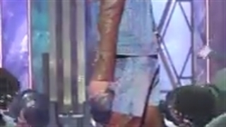 اجرای جدید آهنگ Rover از کای در موزیک شو Music Core [فوکوس روی کای]