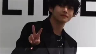 لیسا و تهیونگ (bts) در پاپ استور برند سلین در سئول