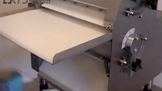 دستگاه خمیر پهن کن