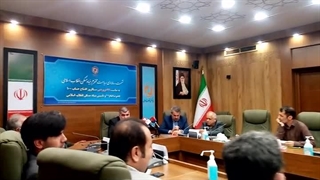 دکتر اکبر نیکزاد رئیس بنیاد مسکن انقلاب اسلامی در نشست خبری به مناسبت فرا رسیدن ۲۱ فروردین سالروز افتتاح حساب ۱۰۰ حضرت امام