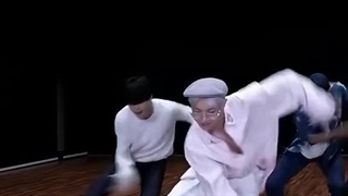 J- hope ♡´･ᴗ･`♡