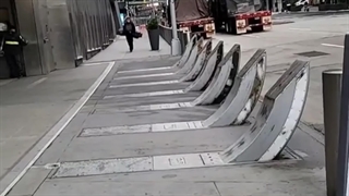 یک نوع راهبند دفنی جالب مانع از ورود وسایل نقلیه به پارکینگ