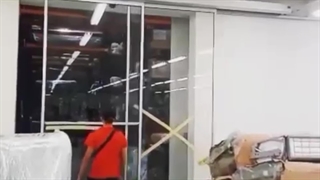 نصب درب اتوماتیک تلسکوپی (با ارتفاع بلند)