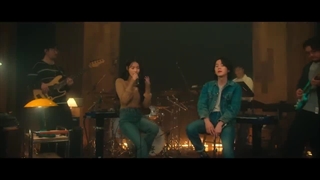 اجرای زنده آهنگ Agust از شوگا و آیو