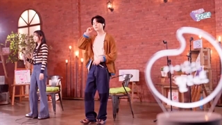 اجرای آهنگ eight از شوگا و آیو