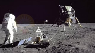 پروژه سفر به کره ماه و بازگشت دوباره به زمین