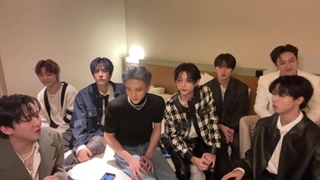 لایو گروهی استری کیدز در تاریخ 2022.11.30♡♡ با زیرنویس فارسی آنلاین♡♡