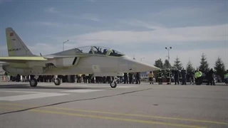 تحلیق أول طایٔرة نفاثة ترکیة.. أردوغان یستعرض حاملة الطایٔرات والسیارة الکهربایٔیة