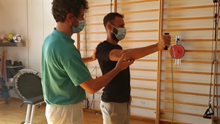 معرفی، نحوه استفاده و نمایش انواع تمرین درمانی دستگاه Desmotec مدل V.Minii