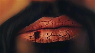 هزاراسال گذشته زمردن لیلی‌ اماهنوزمردم صحرانشین سیه پوشند