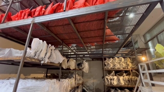 انبار سپر خودروهای چینی آکویدک در مشهد