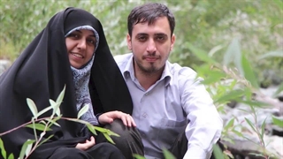 اهداء مدال طلای شهید محمد صالحه در حادثه هواپیمای اوکراین به موزه آستان قدس رضوی