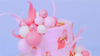 تزیین کیک تولد به روش های مدرن