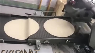 دستگاه برش خمیر