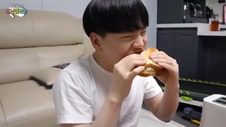 내 마음대로 토스트 먹기! 시네마먹방 Let's make toast and eat it! ENG Cinema Mukbang DoNam