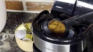 یک فنجان قهوه خوش عطر و طعم با قهوه ساز ادمیلسون.