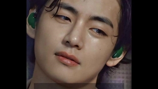 تهیونگ خوشتیپ ترین مرد سال 2023 توسط JagranTV شناخته شد