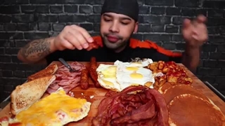 (ASMR NO TALKING) ULTIMATE BREAKFAST MUKBANG