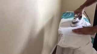 نحوه ی اتو کشیدن پیراهن مردانه یقه دار