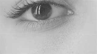 تاتو خط چشم دائم در شرق تهران با مریم حیدری