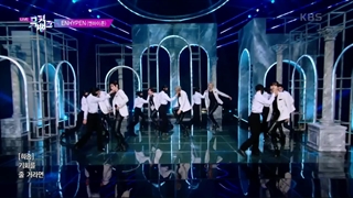 اجرای اهنگ Bite me از انهایپن در Music bank