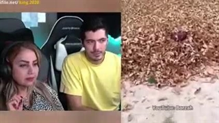فرشاد سایلنت در کنار مادر پلاستیک لثه