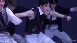 فنکم bangchan از stray kids تو اجرای s-class در studio choom