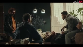 دانلود قانونی سریال سیاه چاله با تمام کیفیتها از لینکهای زیر: