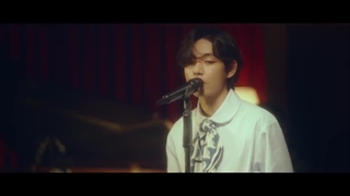 اجرای تهیونگ (BTS) (Le Jazz de V) به مناسبت دهمین سالگرد بی تی اس♡♡