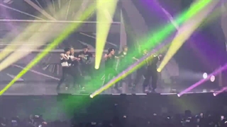 اجرای استری کیدز (Domino) در کنسرت Lotte family♡♡