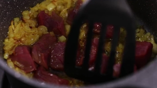 طرز تهیه خورشت آلو بخارا