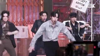 فنکم seonghwa از ایتیز ateez در اجرای bouncy
