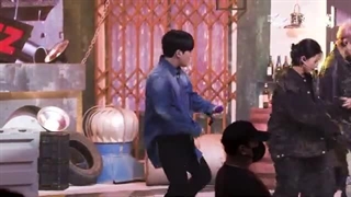 فنکم jongho از ایتیز ateez در اجرای bouncy