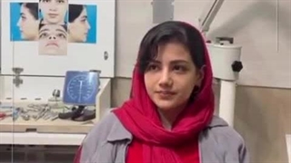 دو هفته پس از جراحی بینی ای که شکستگی داشت