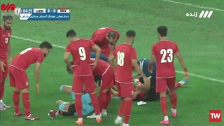 لحظه برخورد شدید بیرانوند با سعید عزت اللهی