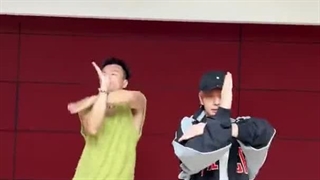 چالش سونگمین و جی وای پی با آهنگ s class