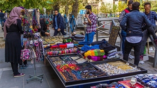 باج‌گیری از دستفروش‌ها