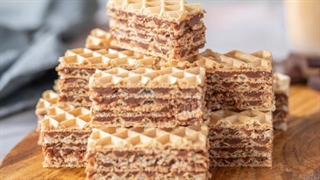 Sound of eating wafer