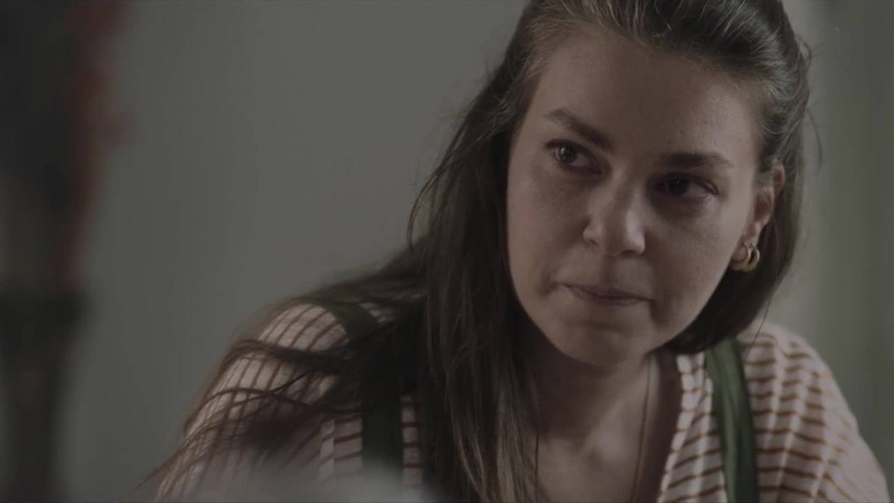 فیلم در جایی امن با دوبله فارسی/In Good Hands 2022 نماشا