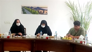 نشست خبری امیرسعید عزیزی مدیر کارخانجات نورد و پروفیل ساوه با اصحاب رسانه