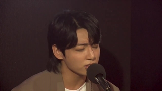 اجرای جونگکوک (BTS) در BBC Raidio کاور آهنگ Let there Be love♡♡