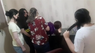کلاس آموزش بافت مو در غرب تهران - آموزشگاه آرایشگری مریم سعیدی