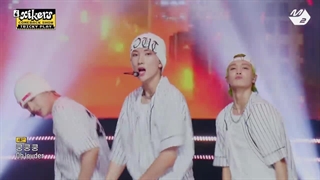 اجرا آهنگ Koong از Xikers