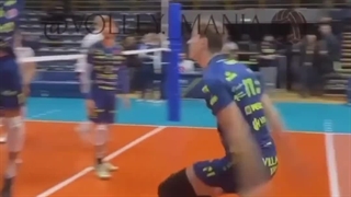 یه روز بدون والیبال بازی کردن....!