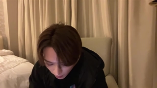 لایو لینو (STRAY KIDS) در تاریخ 2023.02.25 ♡♡ با زیرنویس فارسی آنلاین. کپ