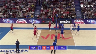 عملکرد تی جی دیفالکو دریافت کننده قدرتی تیم ملی آمریکا در لیگ ملت‌های والیبال ۲۰۲۳