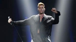 آهنگ Livin La Vida Loca از Ricky Martin همراه متن