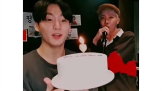 تولد این بچس کی باورش میشه این 26(27)سالشش؟